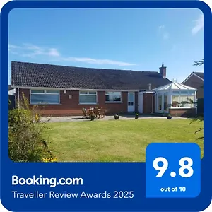 The Burrow, A Spacious In Heart Of Ni Holiday home